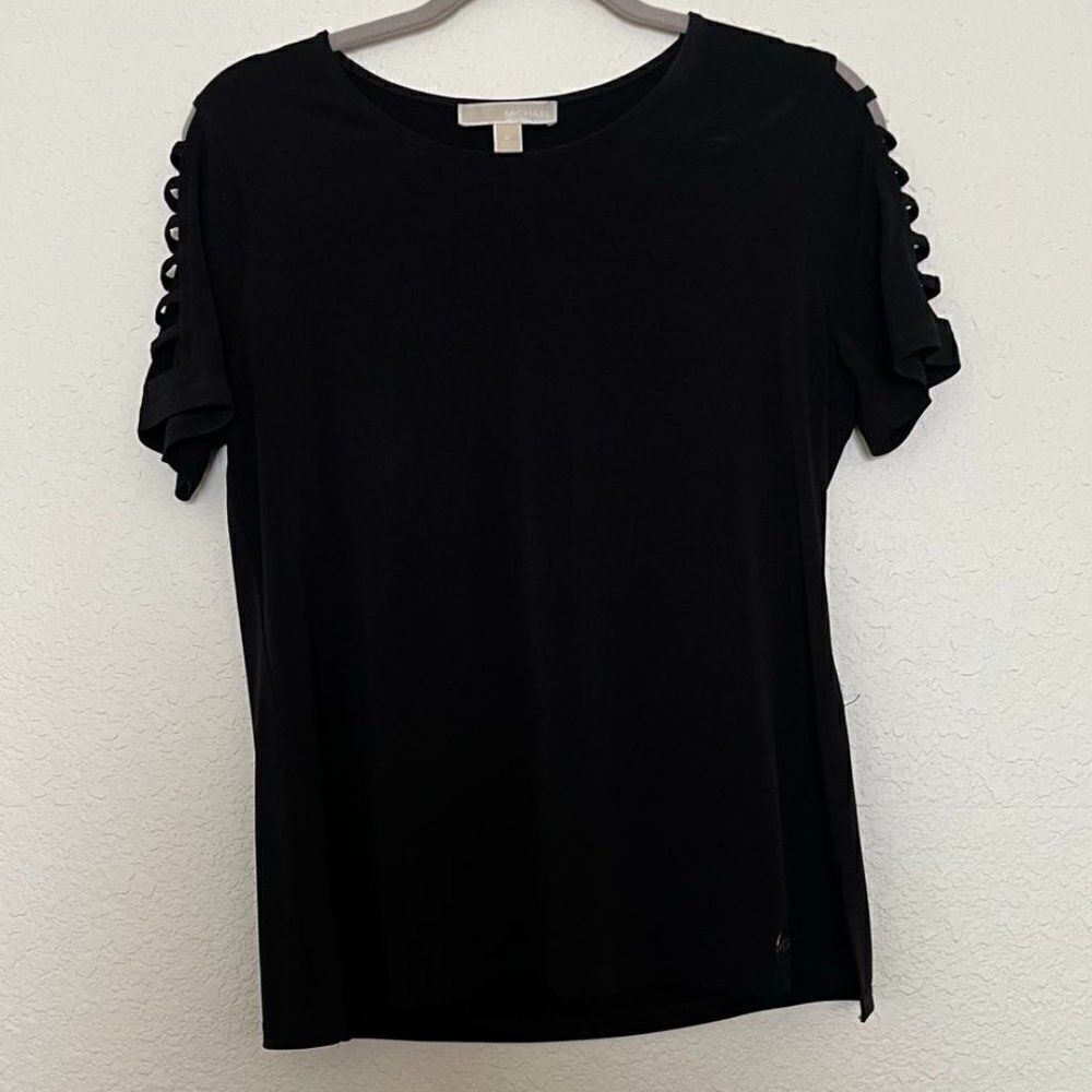 MICHAEL MICHAEL KORS || Black Short Ladder Sleeve Top. Sz. M
